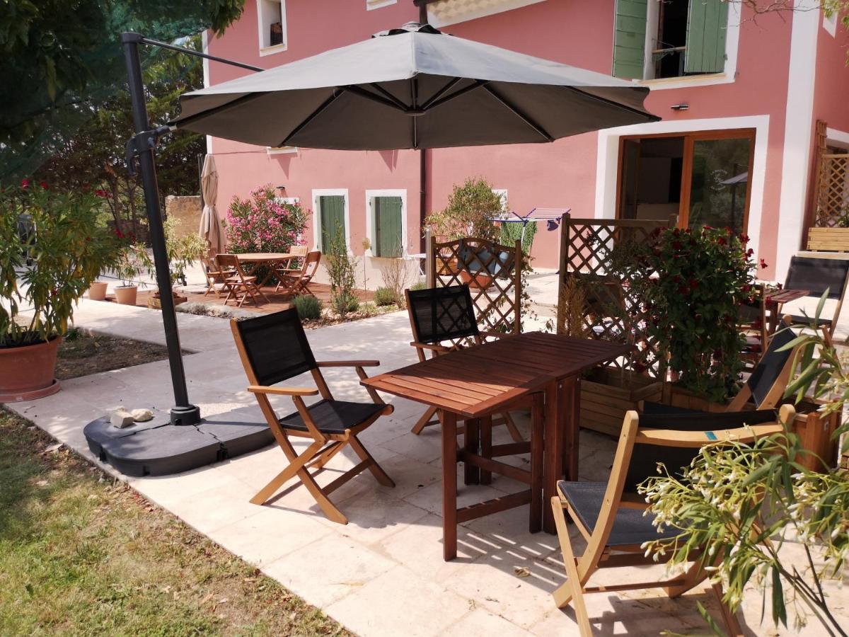 Aparthotel La Bastide Du Limon Mormoiron Exterior foto