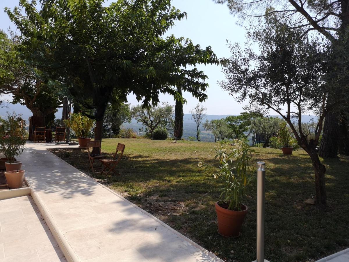 Aparthotel La Bastide Du Limon Mormoiron Exterior foto