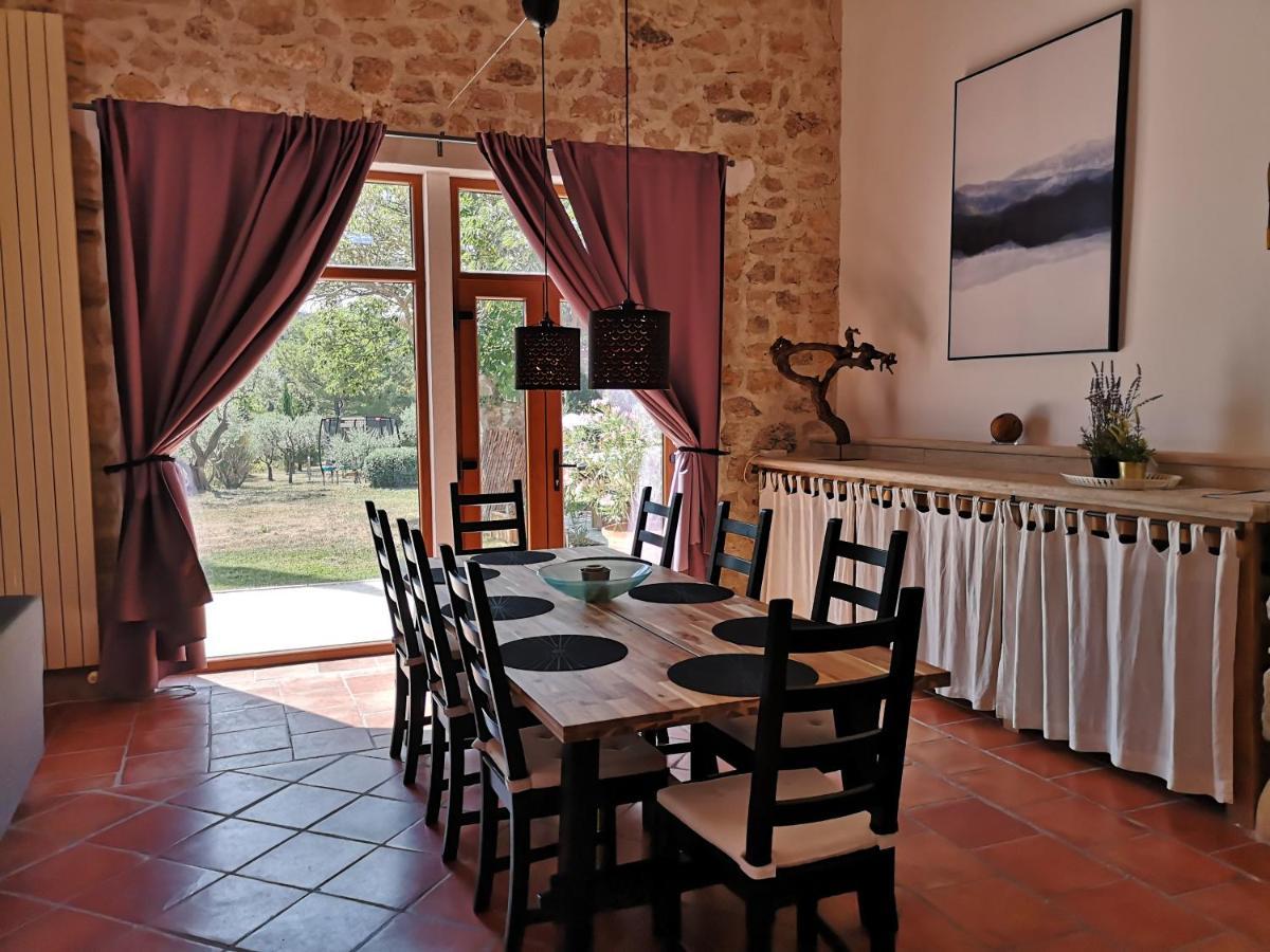 Aparthotel La Bastide Du Limon Mormoiron Exterior foto